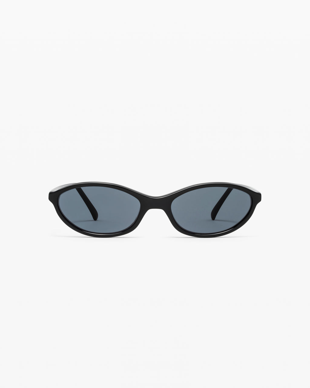 The Cléo Oval Women's Sunglasses in Black
