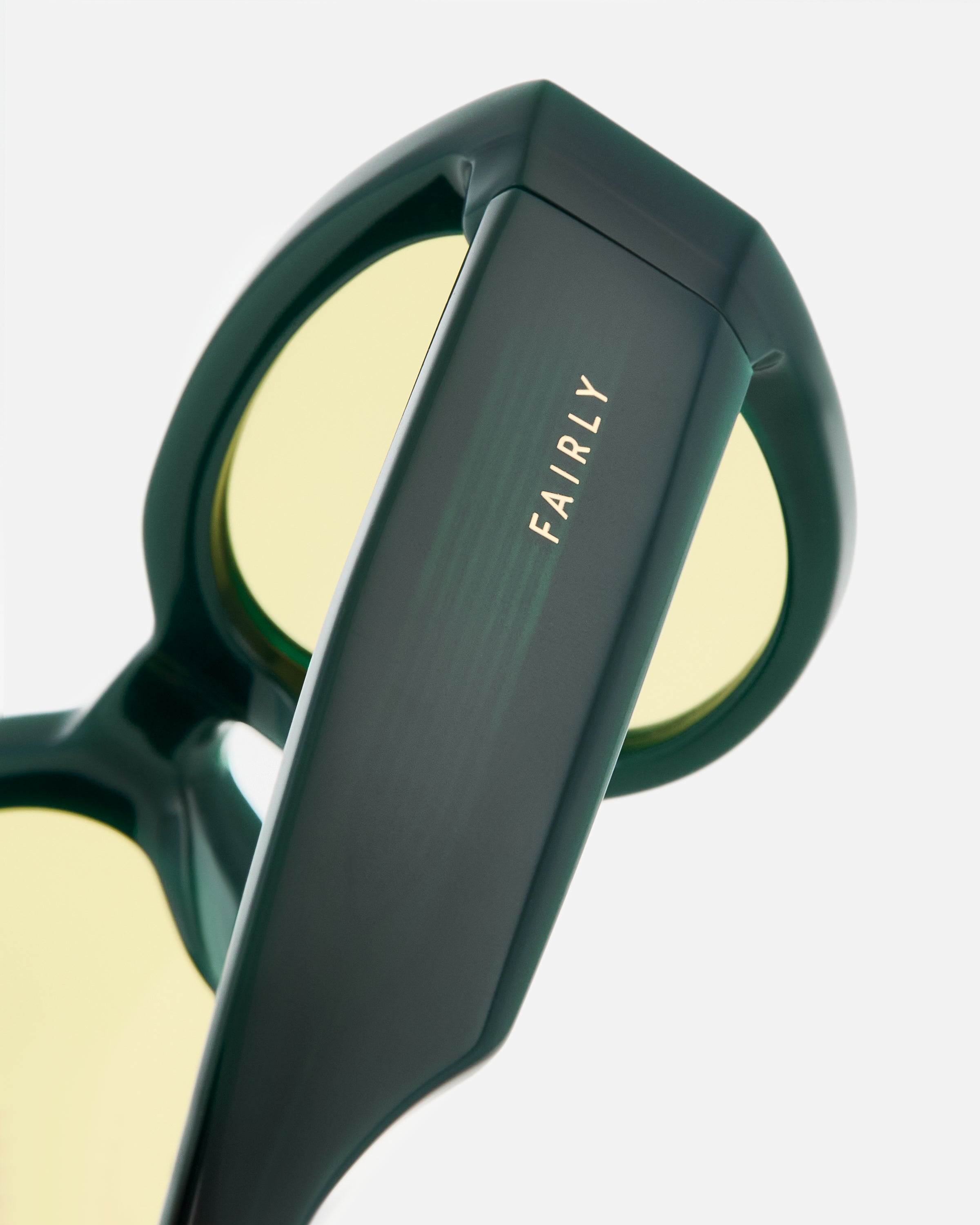 The Meli JF Colors Medium Women's Sunglasses in Green | Jimmy