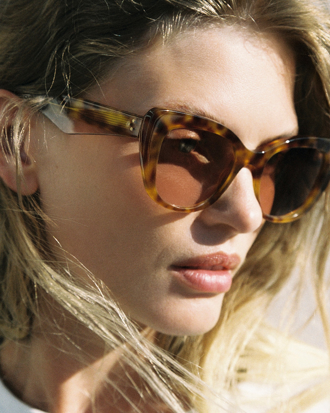 The Elo JF Colors Butterfly Women's Sunglasses in Light Tortoise