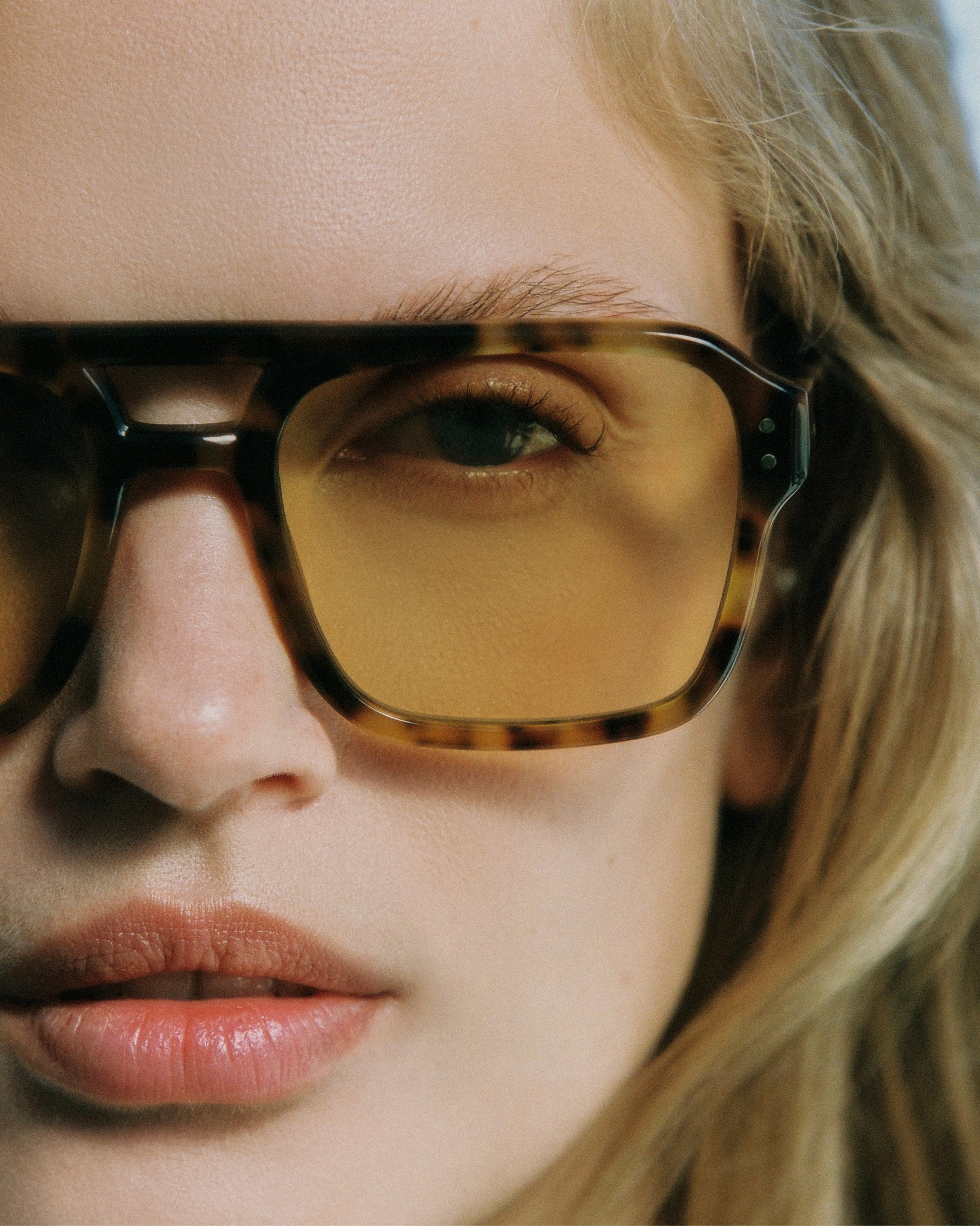 The Alex Aviator Women's Sunglasses in Tortoise