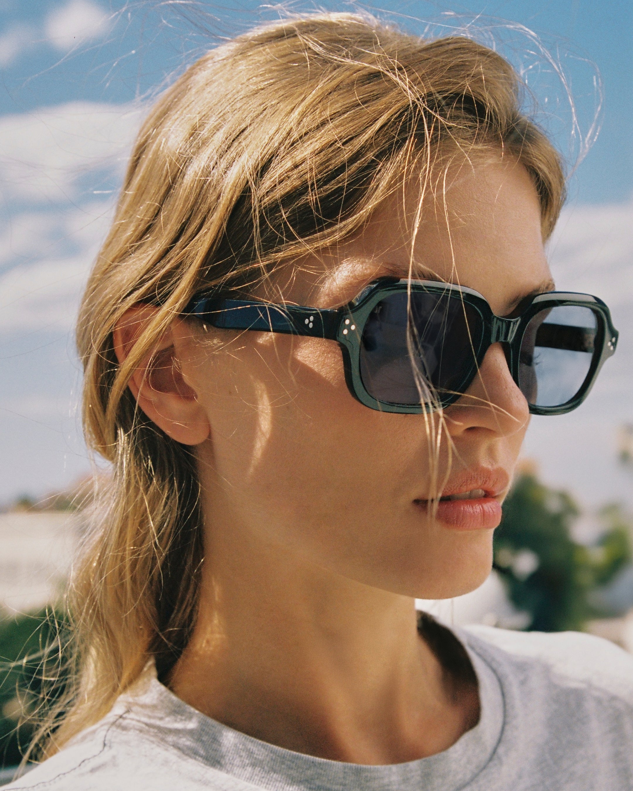 The Cam Rectangular Women's Sunglasses in Black and blue