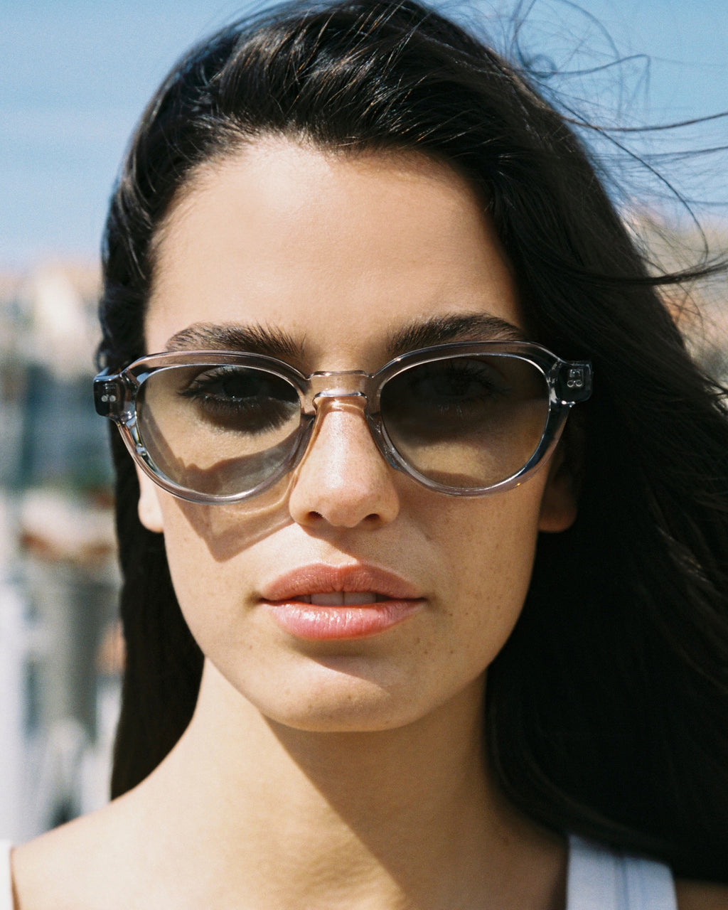 The Issey Aviator Men's Sunglasses in Gray