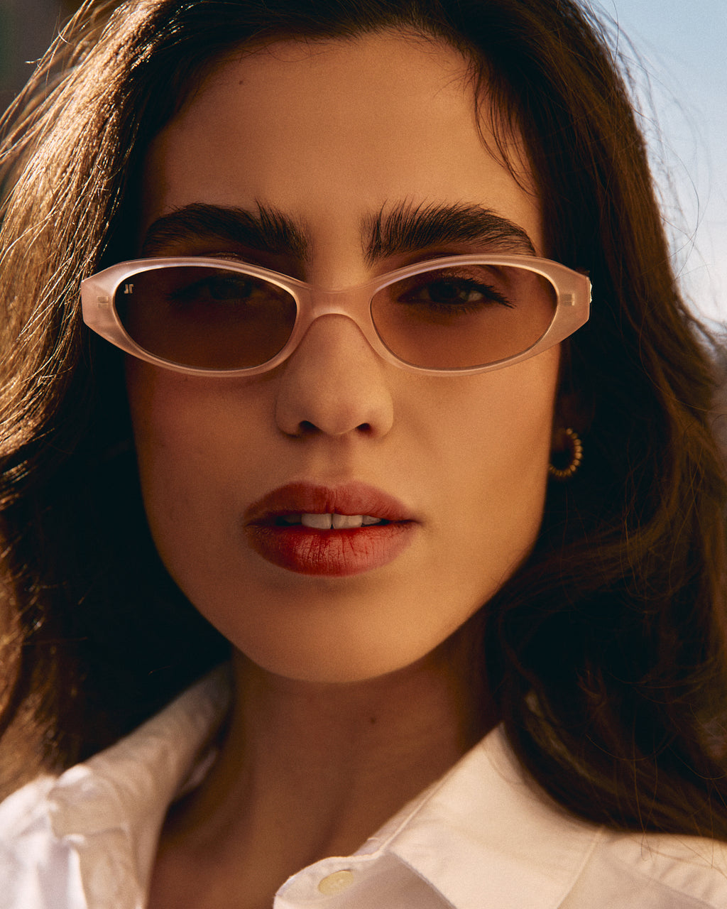 The Cassi Oval Women's Sunglasses in Pink