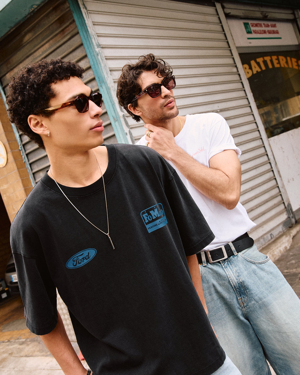La Dill Rectangular Gafas de Sol para Hombre in Rojo
