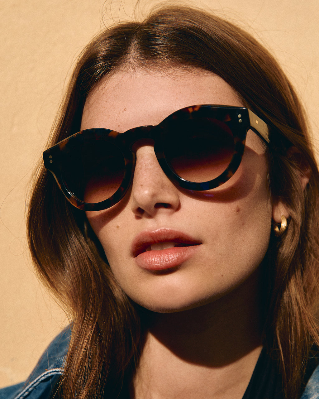 The Amelia Round Women's Sunglasses in Tortoise