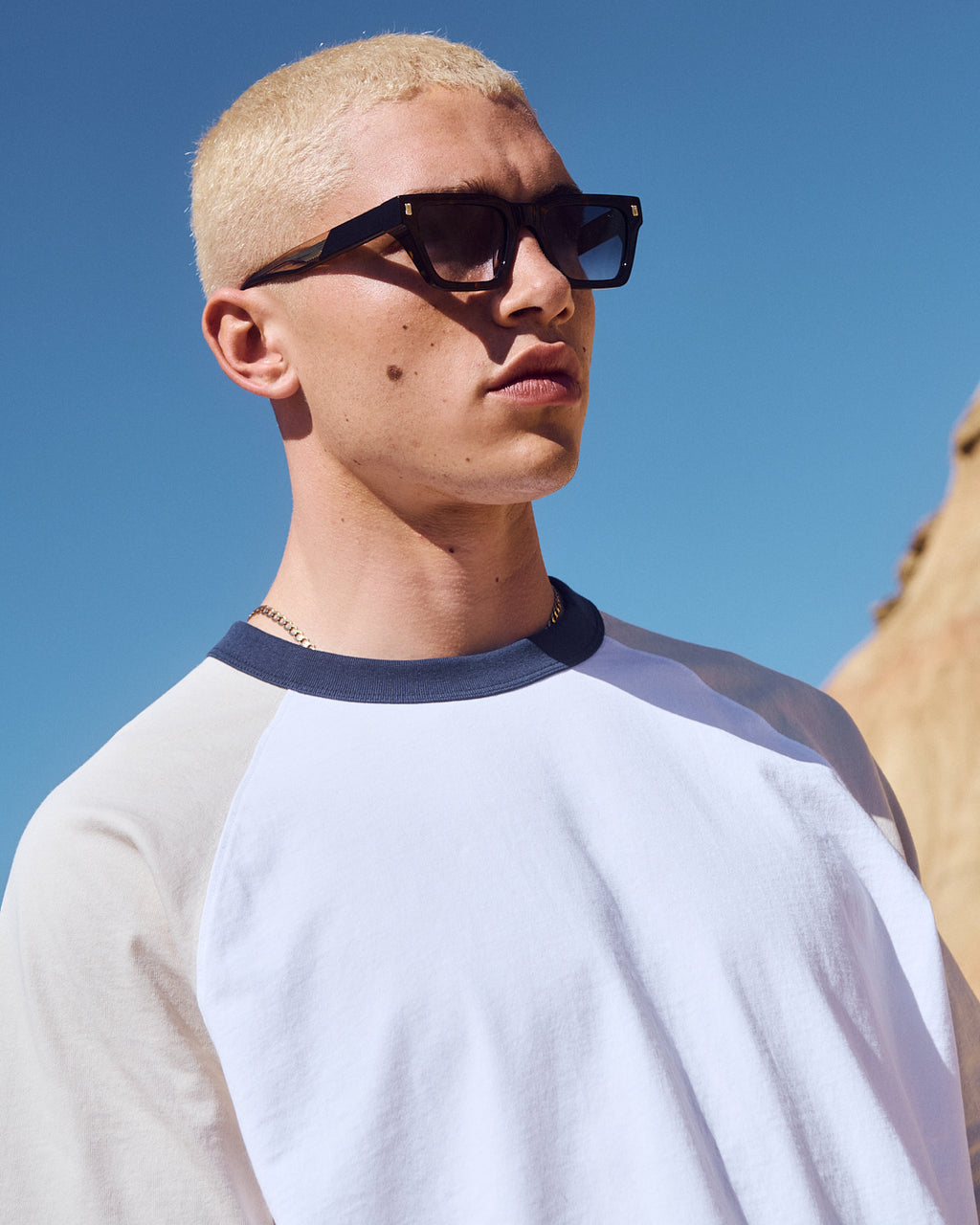 The Deep Rectangular Men's Sunglasses in Black