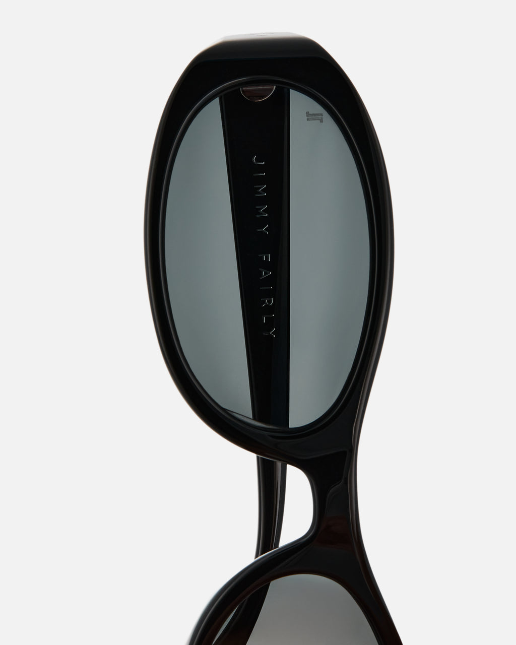 La Ivy Ovaladas Gafas de Sol para Mujer in Negro