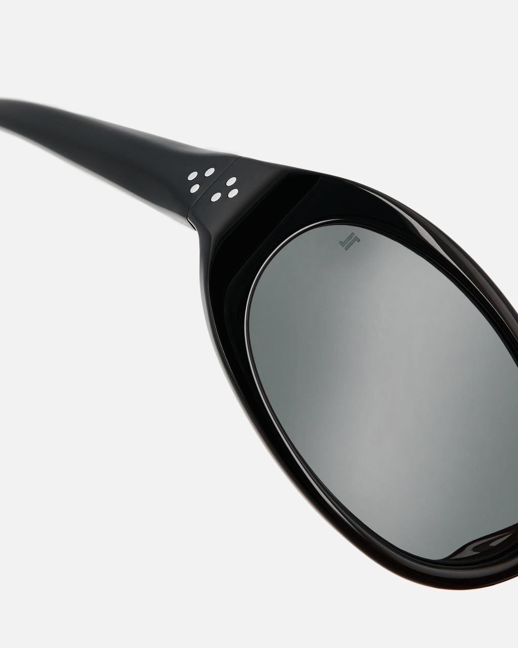La Ivy Ovaladas Gafas de Sol para Mujer in Negro