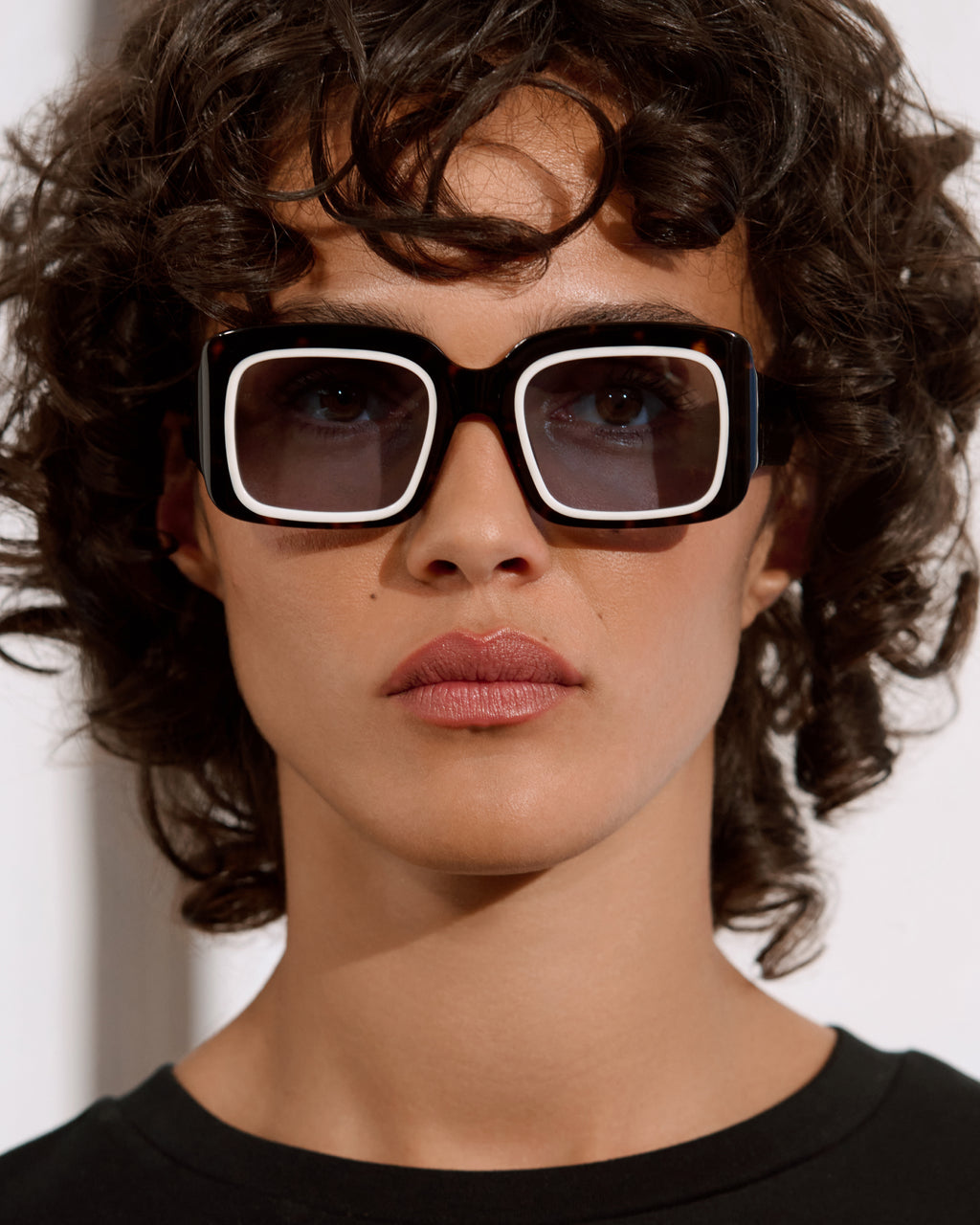 The Gioia Rechteckig Damen-Sonnenbrillen in Dark Tortoise