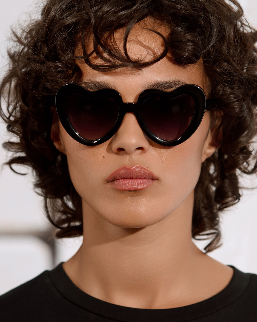 The Coeur Herz Damen-Sonnenbrillen in Schwarz