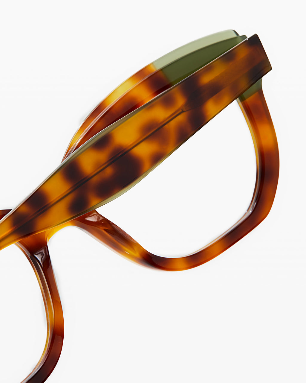 The Madeleine Schmetterling Damenbrillen in Tortoise