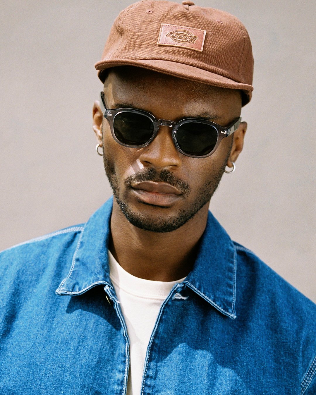 The Fox Rectangular Men's Sunglasses in Light grey