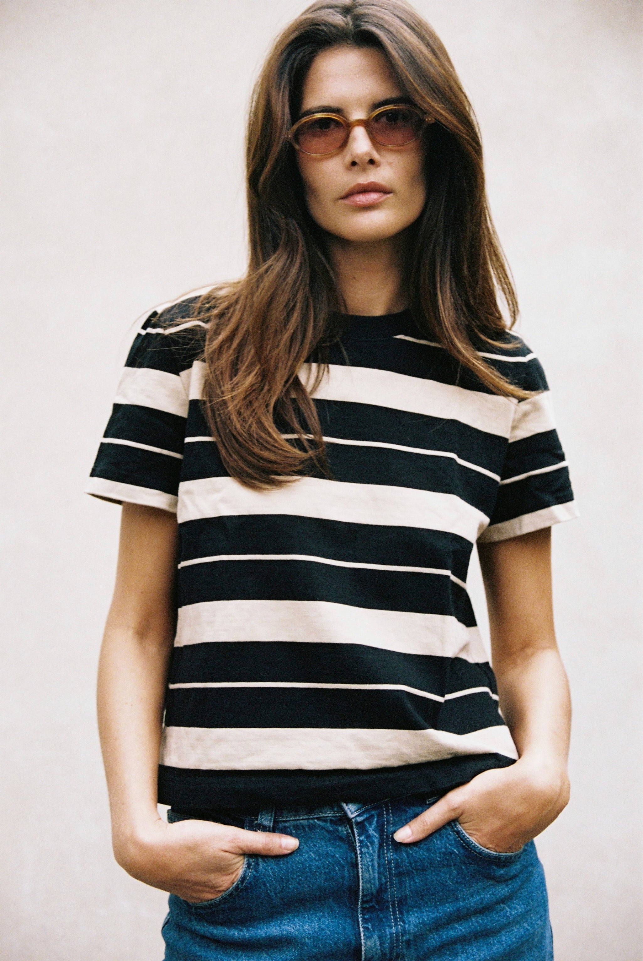 The Elvie JF Colors Oval Women's Sunglasses in Light Tortoise