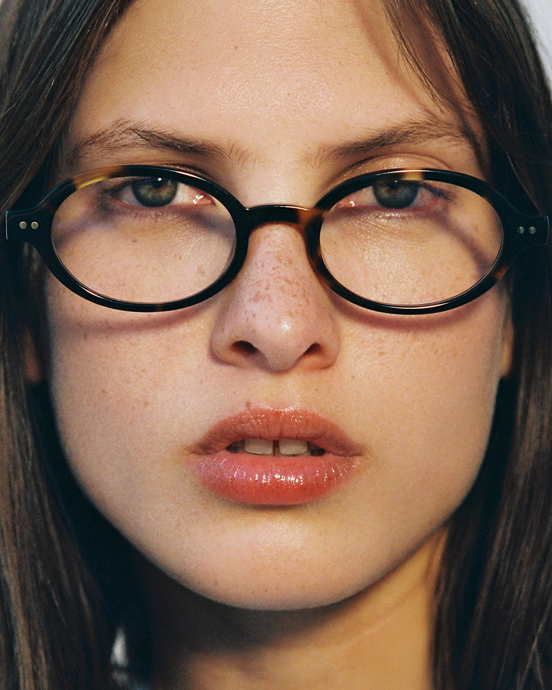 La Elvie L Ovale Lunettes de Vue pour femme in Ecaille foncée