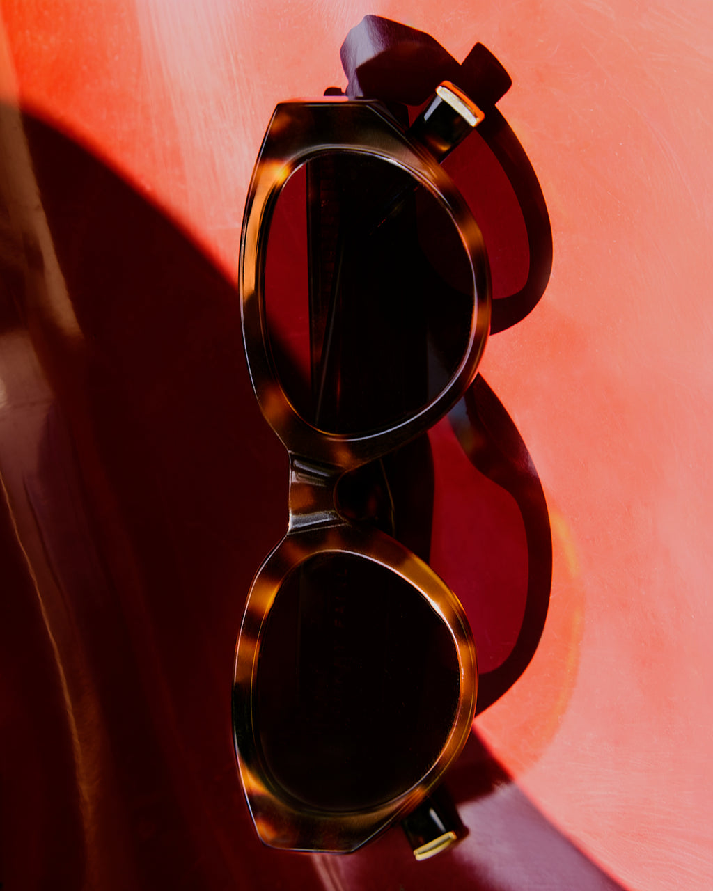 La Meli Icons Papillon Lunettes de Soleil pour femme in Ecaille