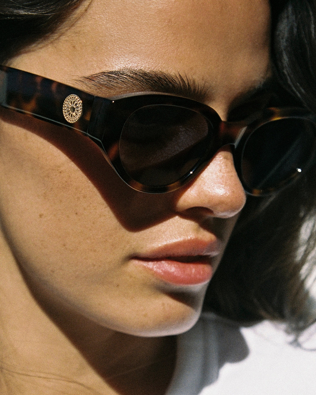 The Meli Icons Schmetterling Damen-Sonnenbrillen in Tortoise