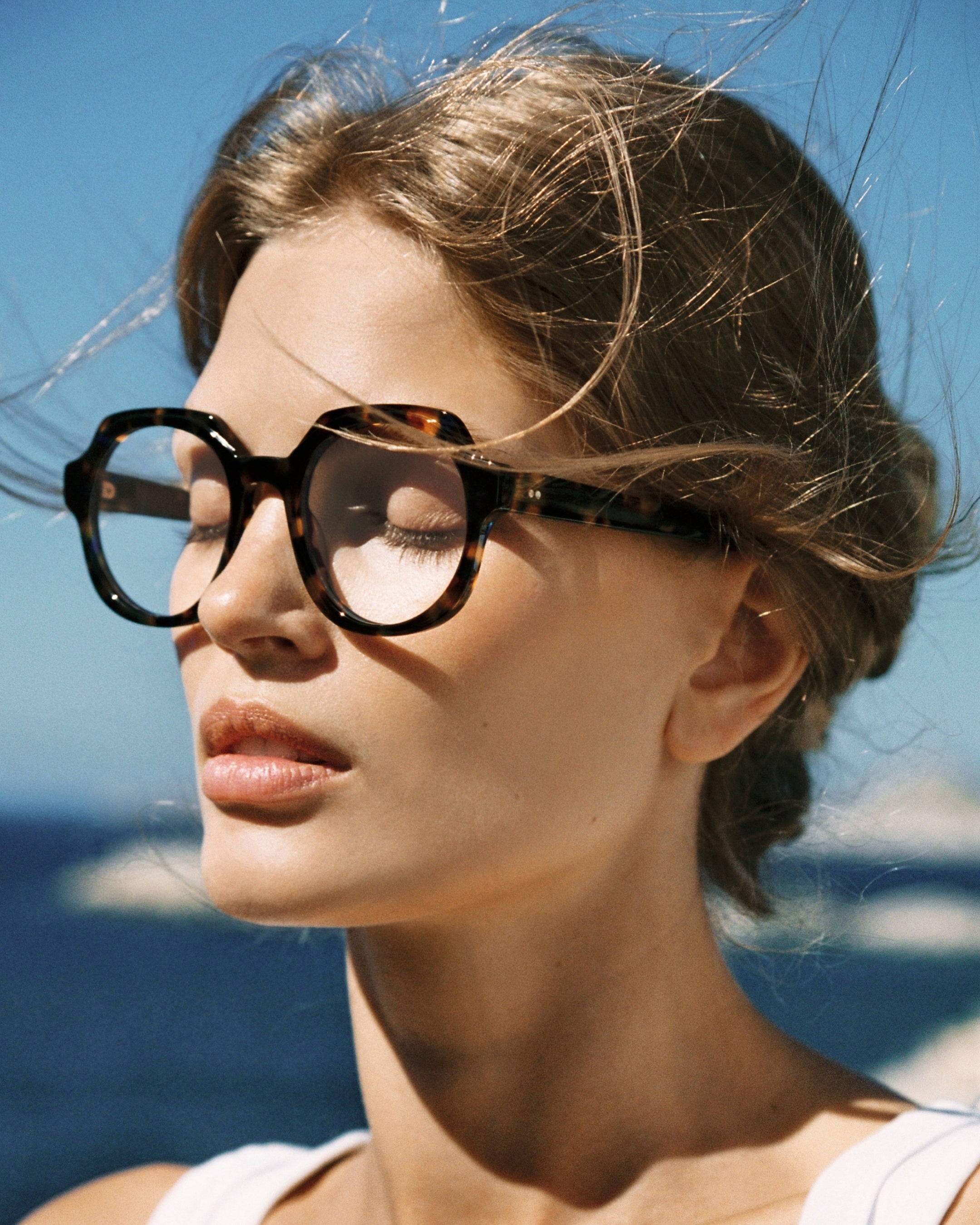 La Fara Rond Lunettes de Vue pour femme in Ecaille bleue