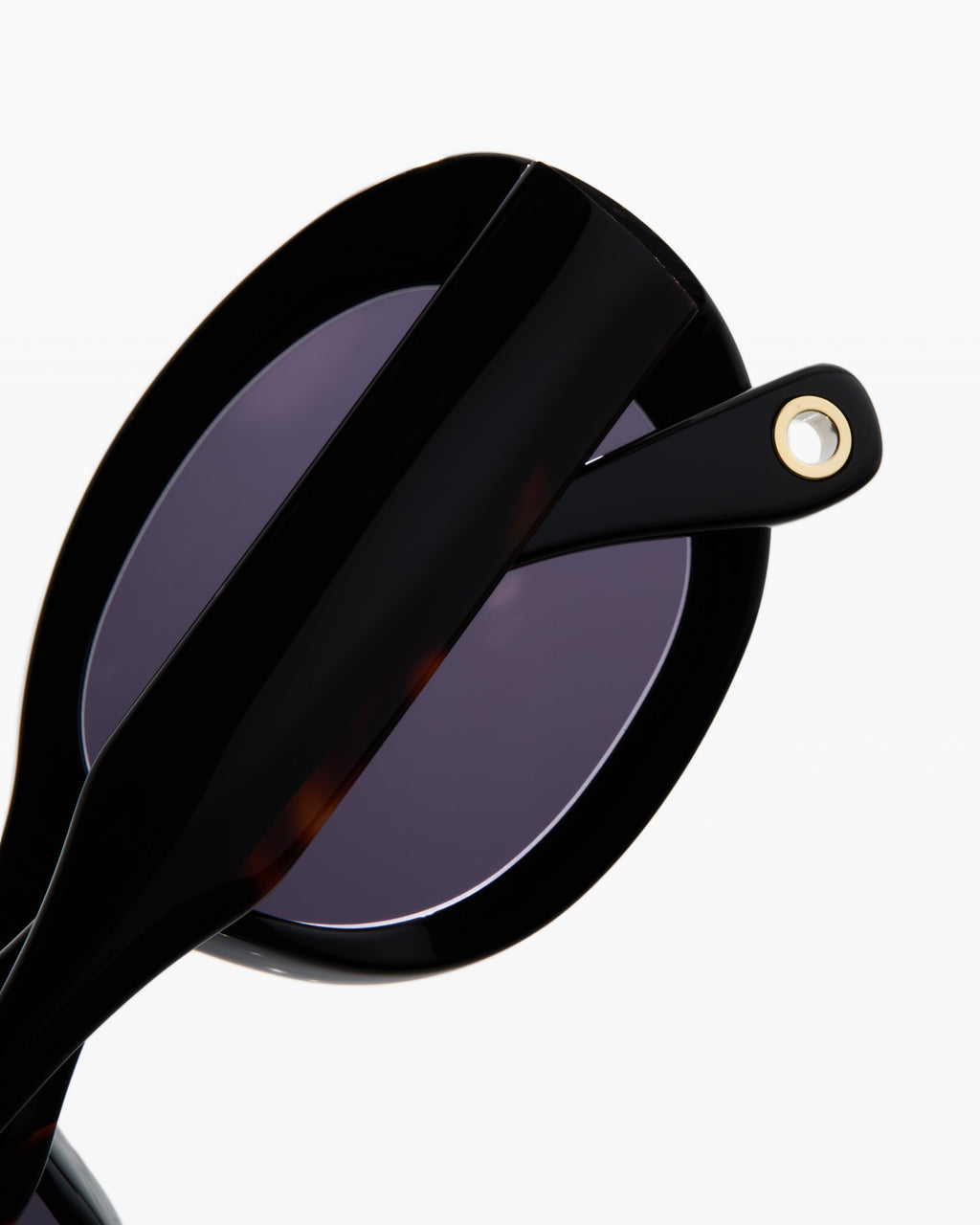 La Margaux Ovale Lunettes de Soleil pour femme in Noir