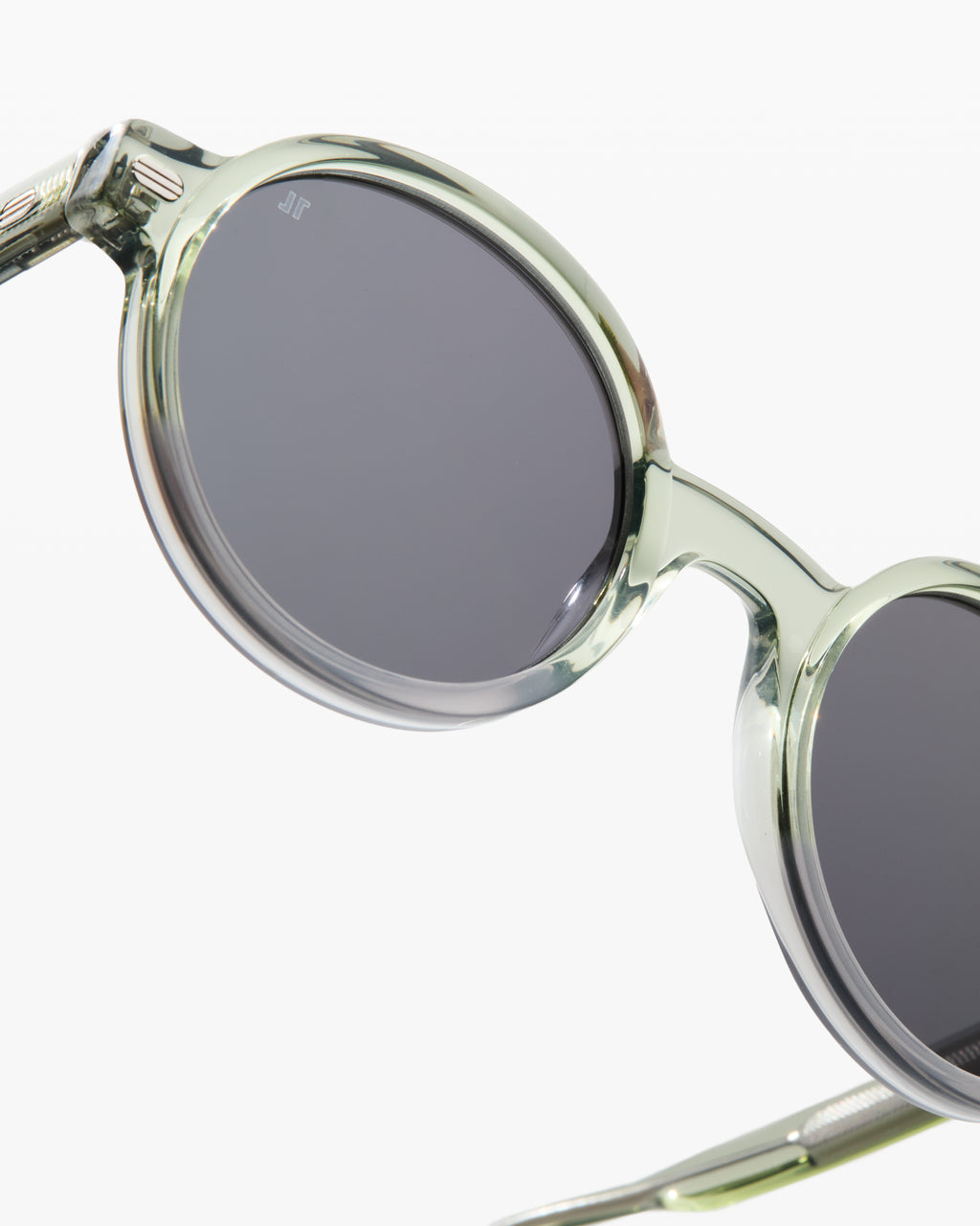 The Gadjo Round Men's Sunglasses in Light grey