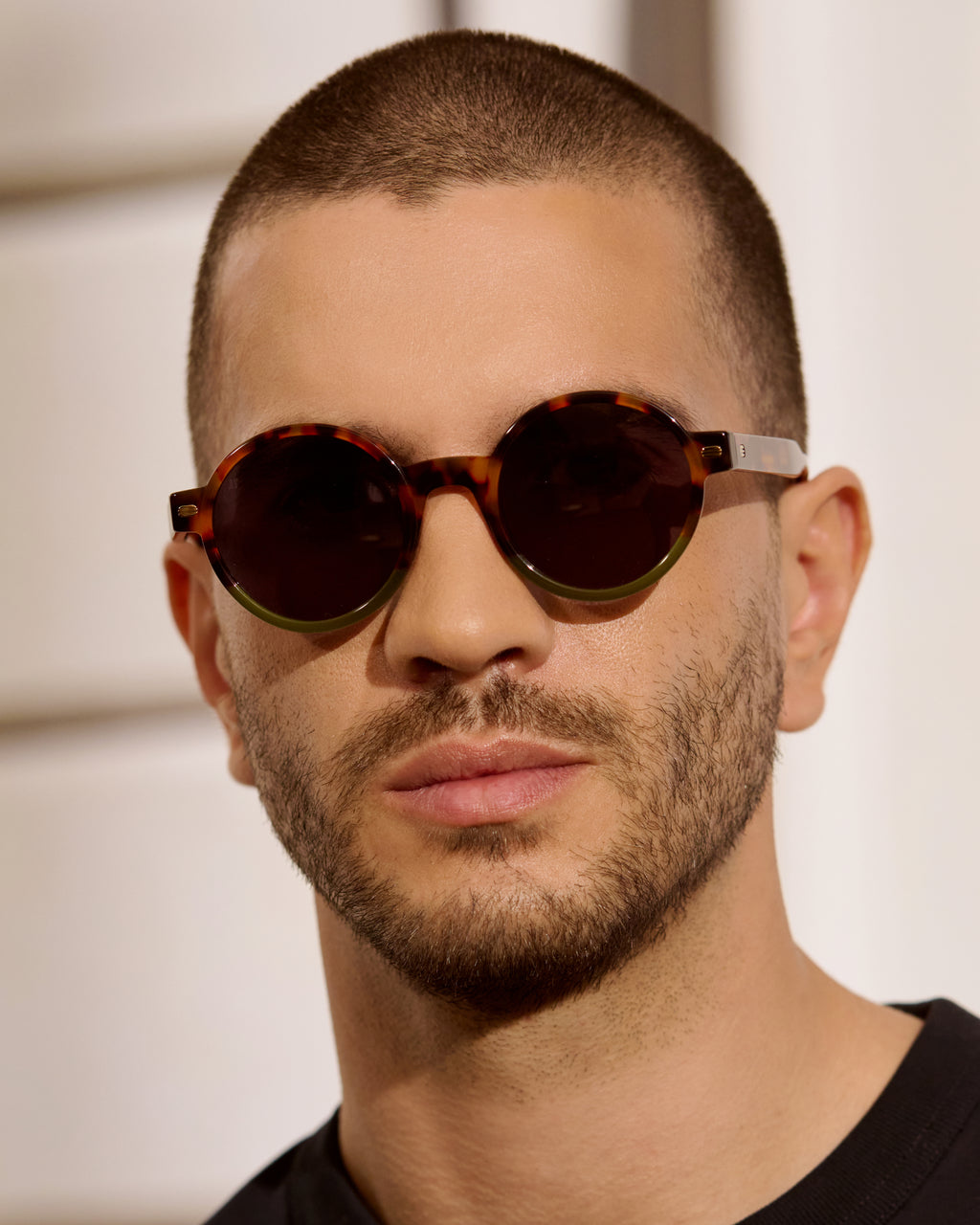The Gadjo Round Men's Sunglasses in Tortoise