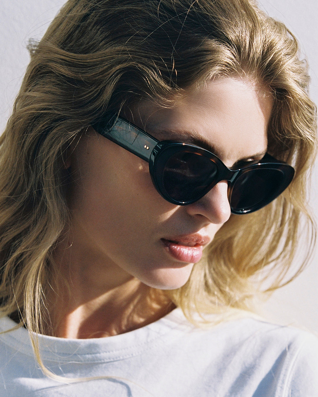 The Giulia Butterfly Women's Sunglasses in Tortoise