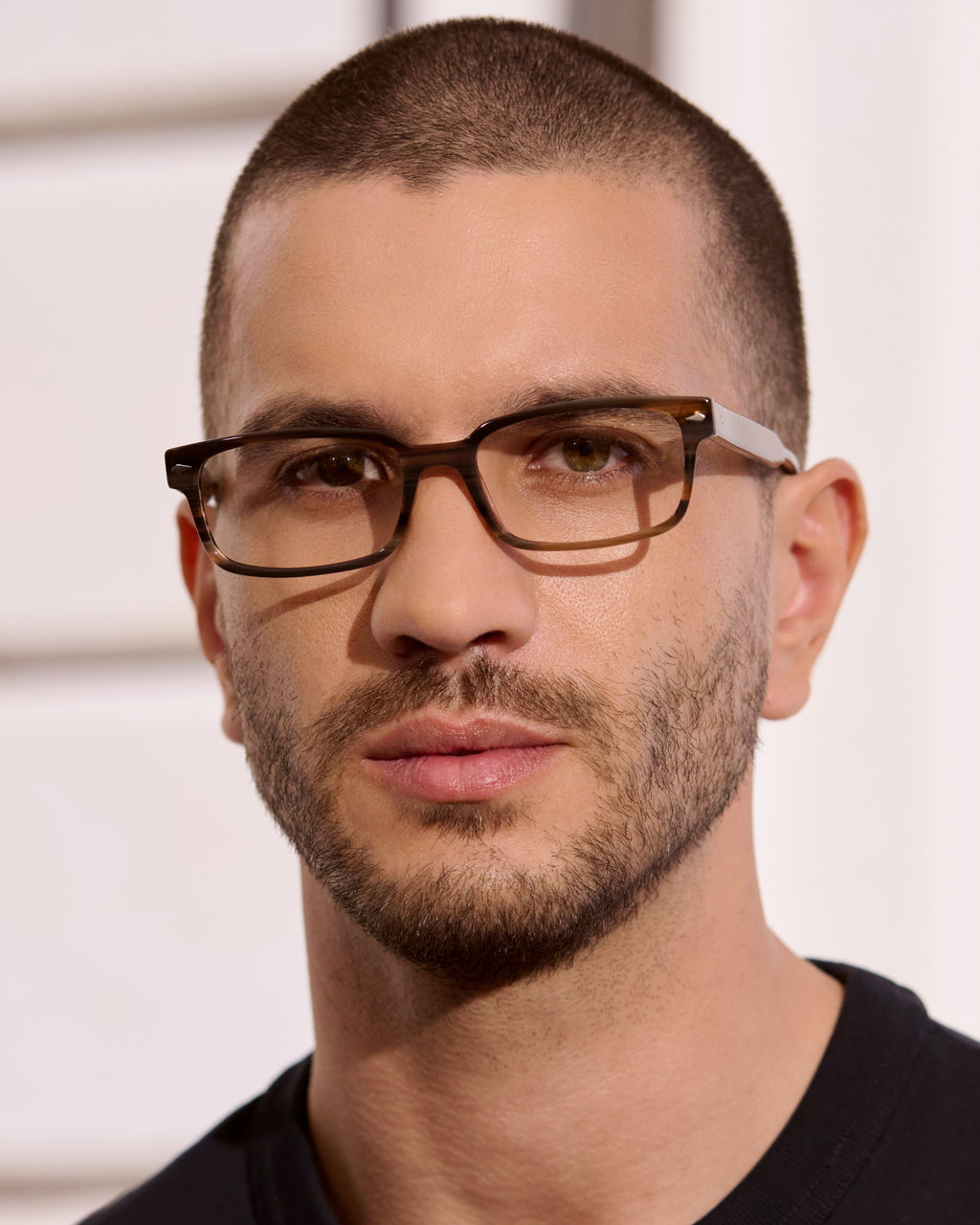 The Alan Rechteckig Herrenbrillen in Braun