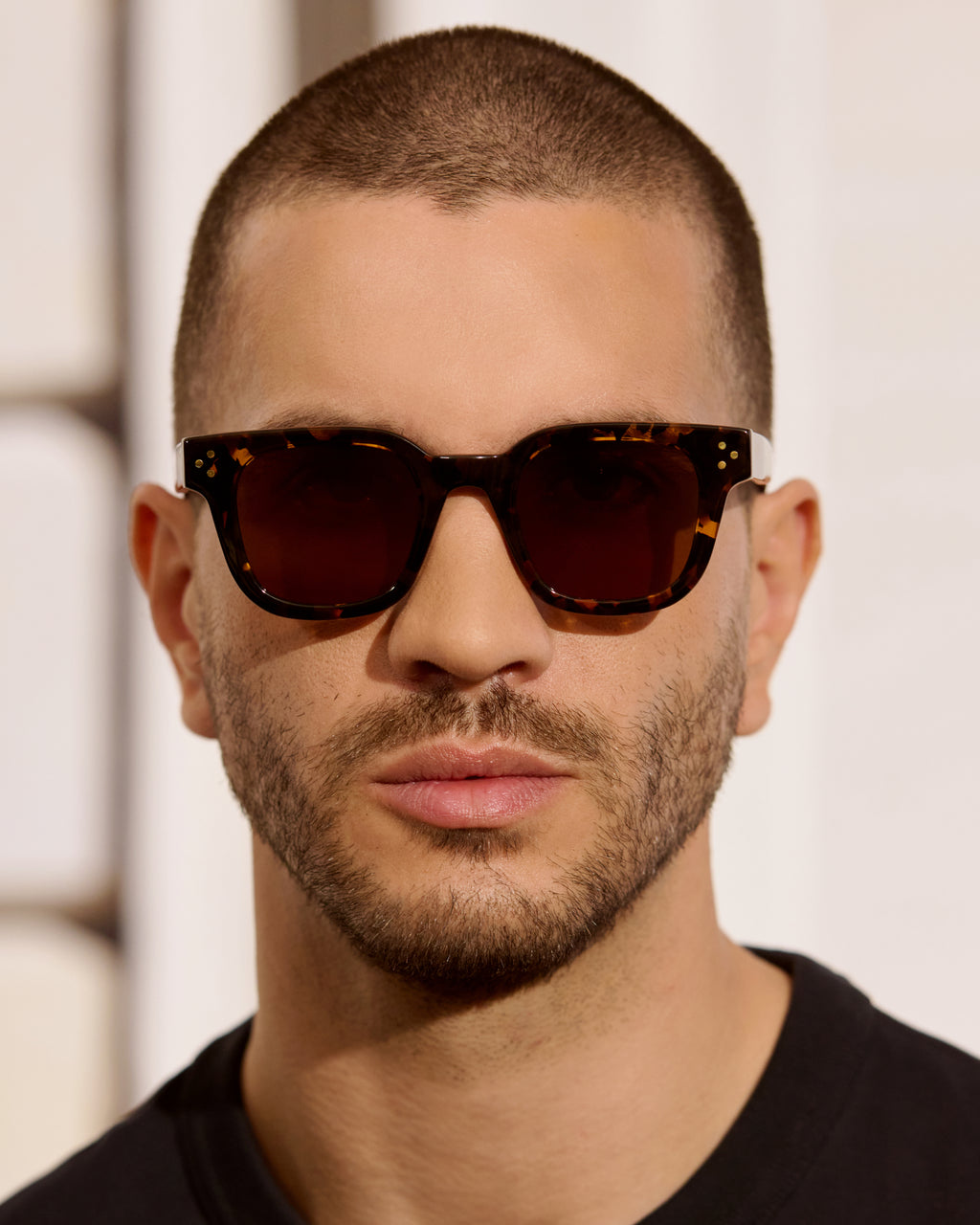 The Chase Rechteckig Herren-Sonnenbrillen in Dark Tortoise