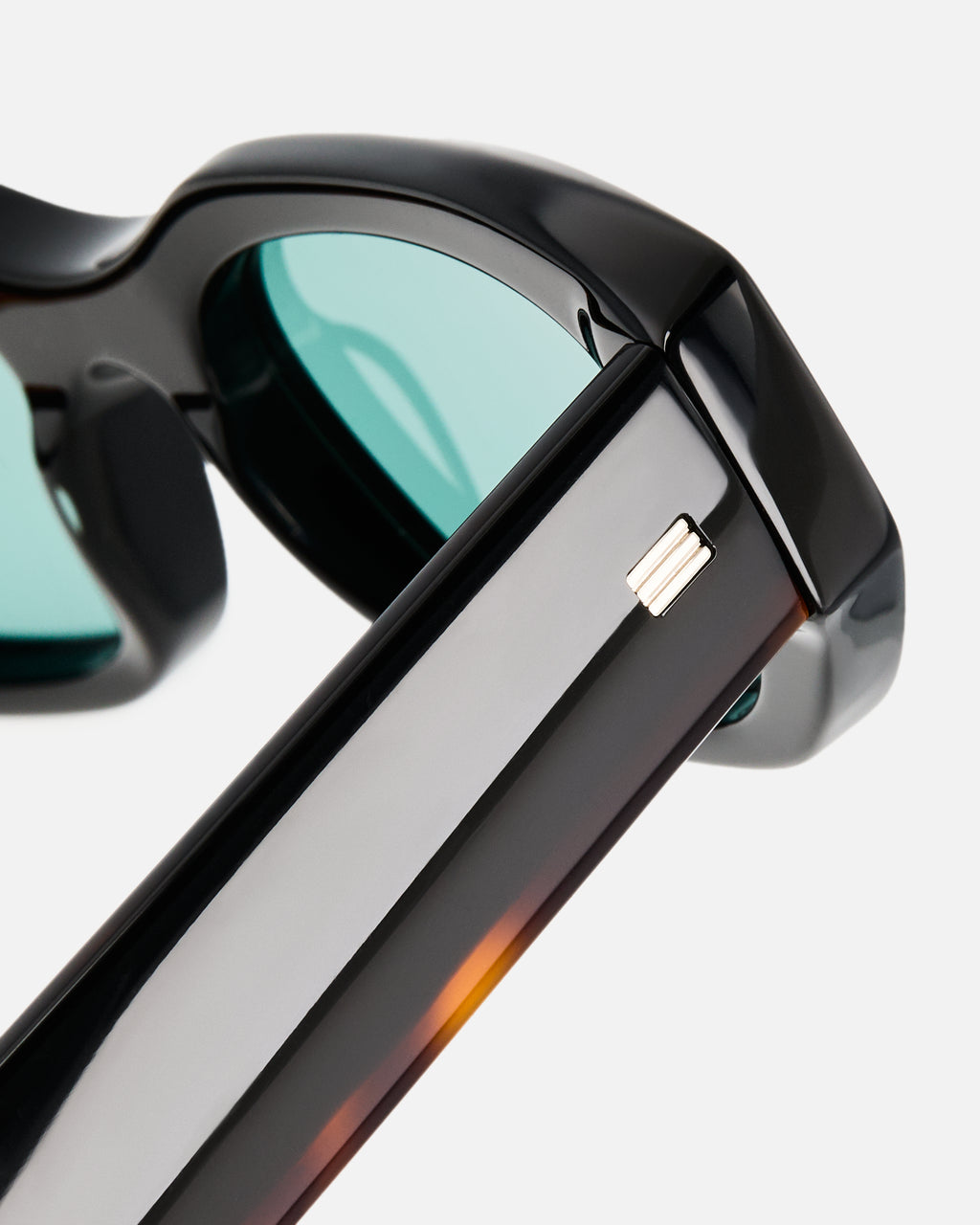The Gus Oval Men's Sunglasses in Black and blue