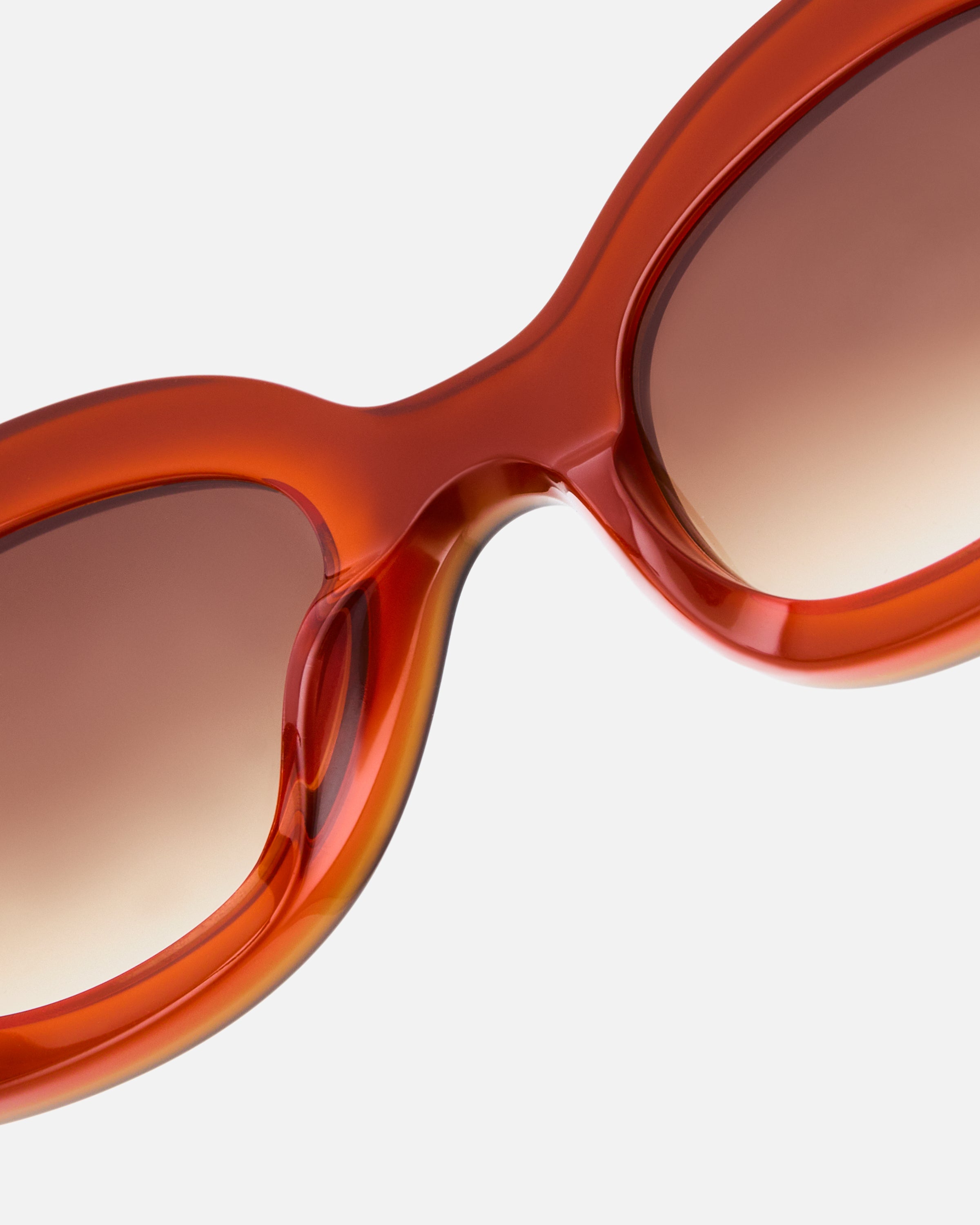 La Cinnamon Ovale Lunettes de Soleil pour femme in Orange