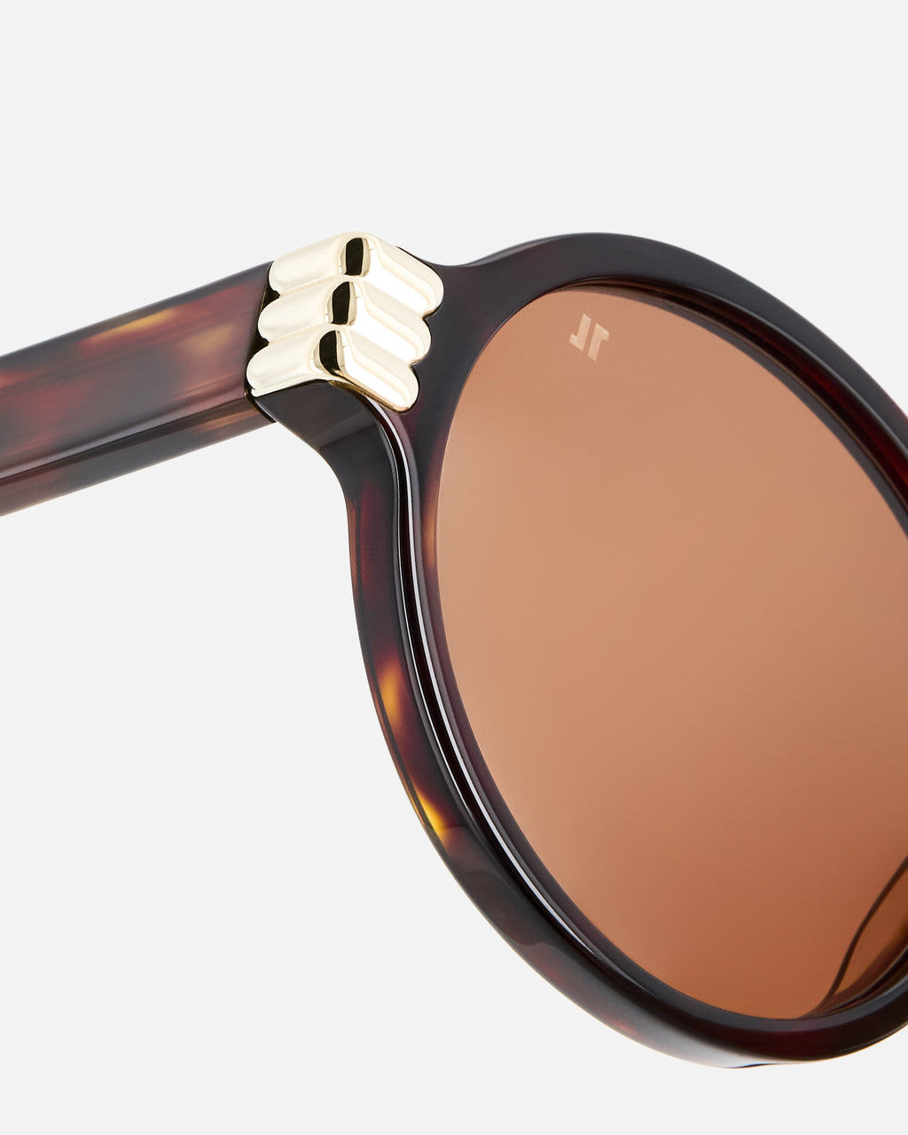 The Carvi Round  in Dark Tortoise