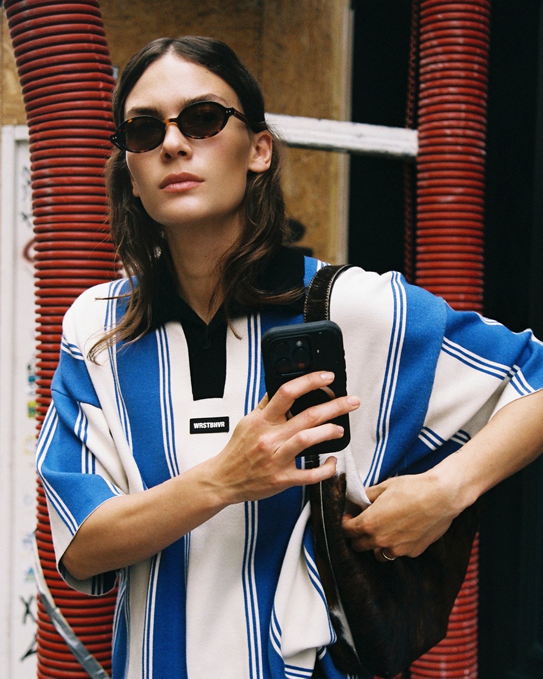 The Elvie Oval Women's Sunglasses in Dark Tortoise | Jimmy Fairly US