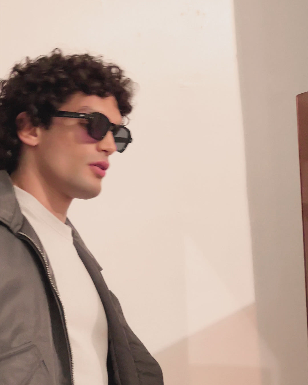 The Ezra Rectangular Men's Sunglasses in Black | Jimmy Fairly Inter EN